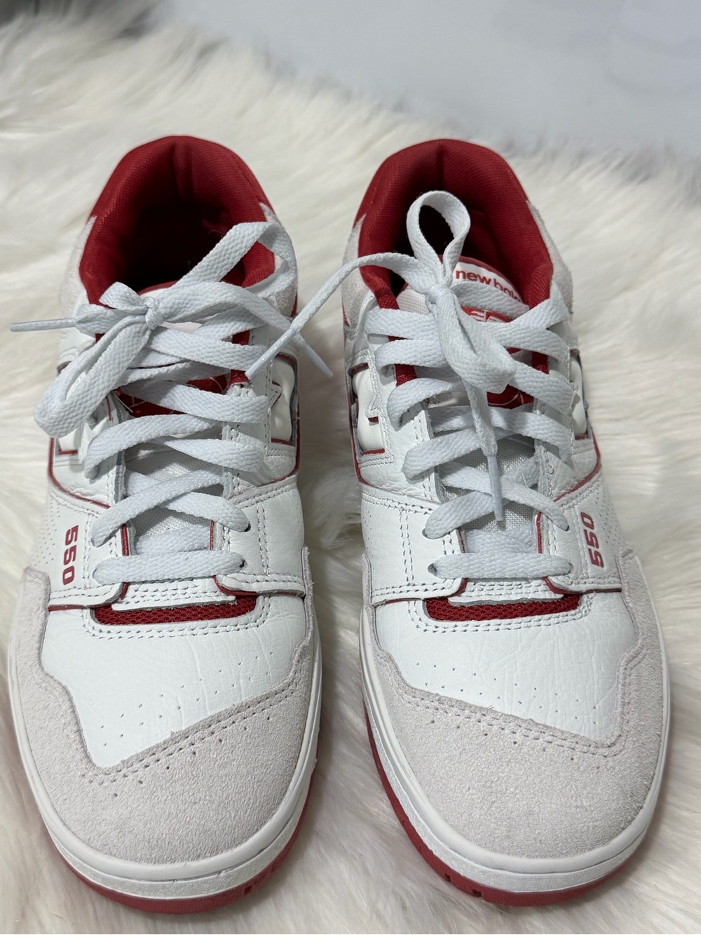 Unisex Retro New Balance 550 low-tops in a White/Terracotta Women’s 9.5 - Picture 3 of 13